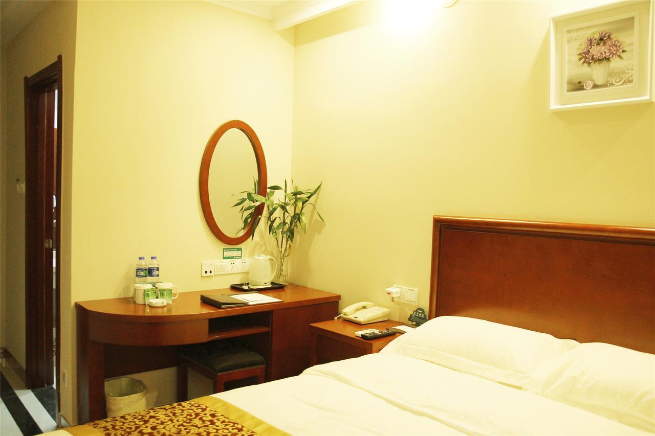 Greentree Inn Beijing Fengtai Dacheng Road Huanleshuimofang Business Hotel Pequim Exterior foto